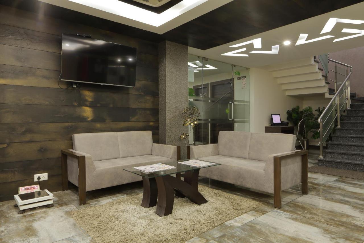 Hotel Unity Amhedabad Dış mekan fotoğraf