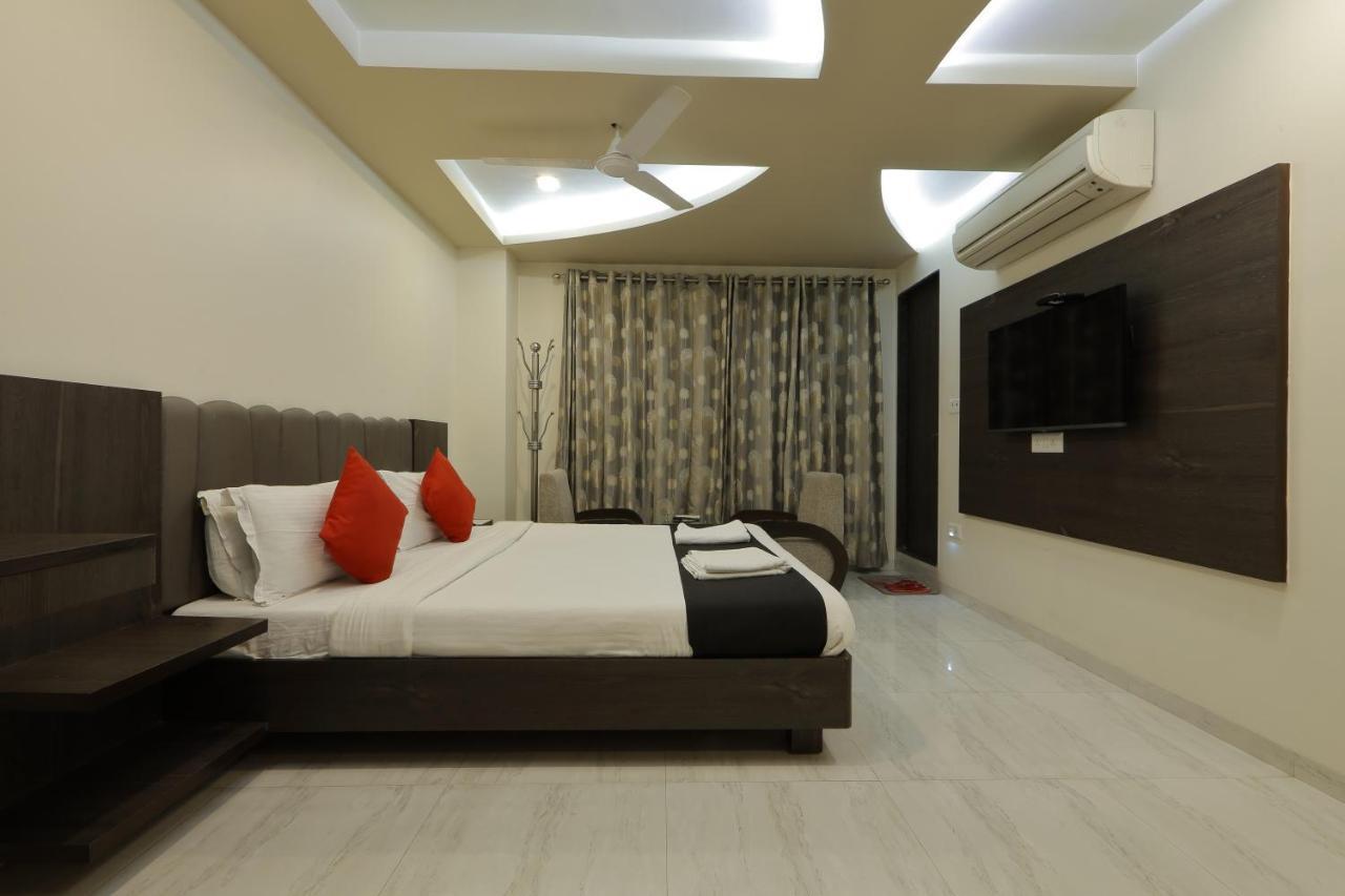 Hotel Unity Amhedabad Dış mekan fotoğraf