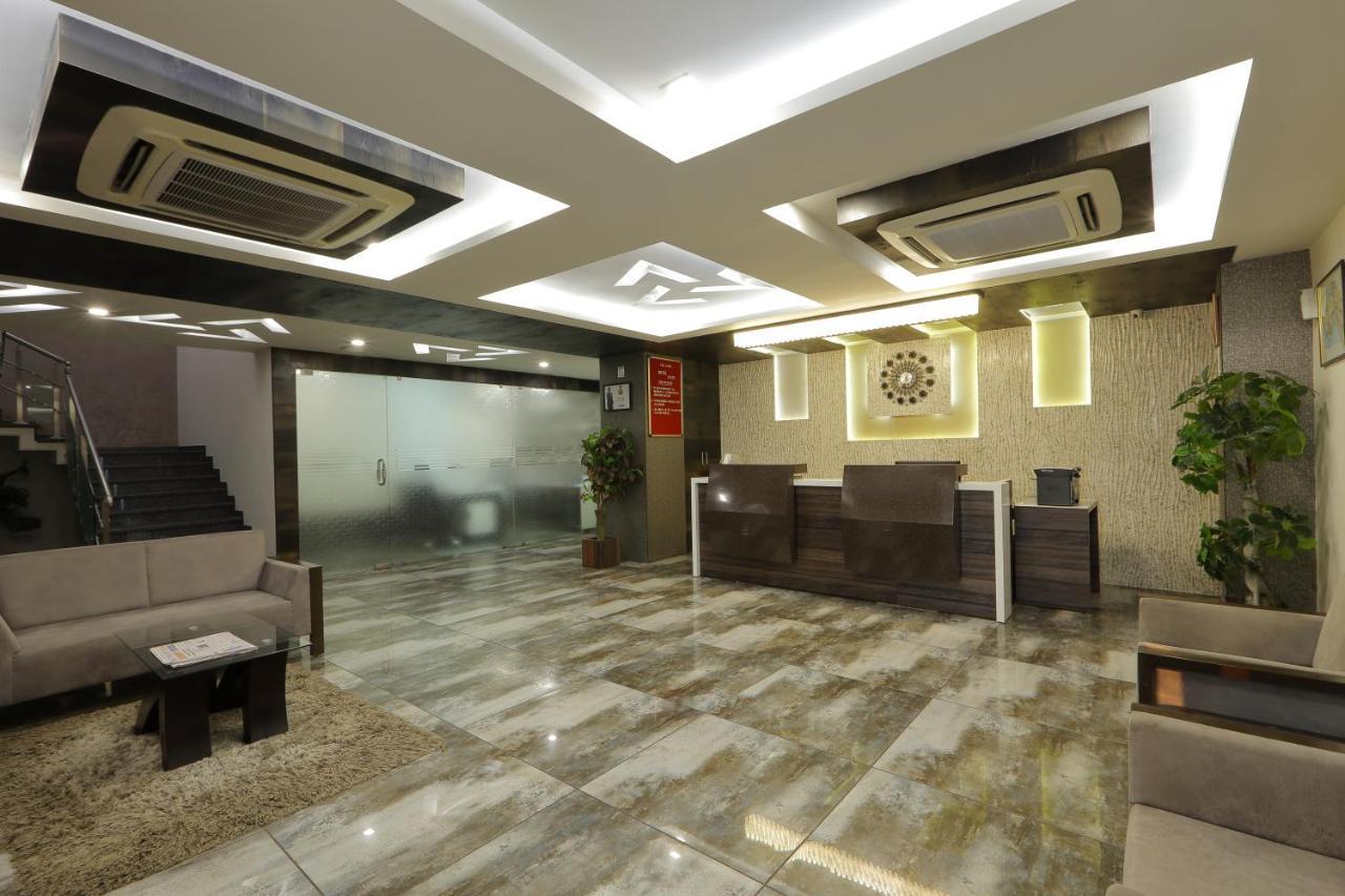 Hotel Unity Amhedabad Dış mekan fotoğraf