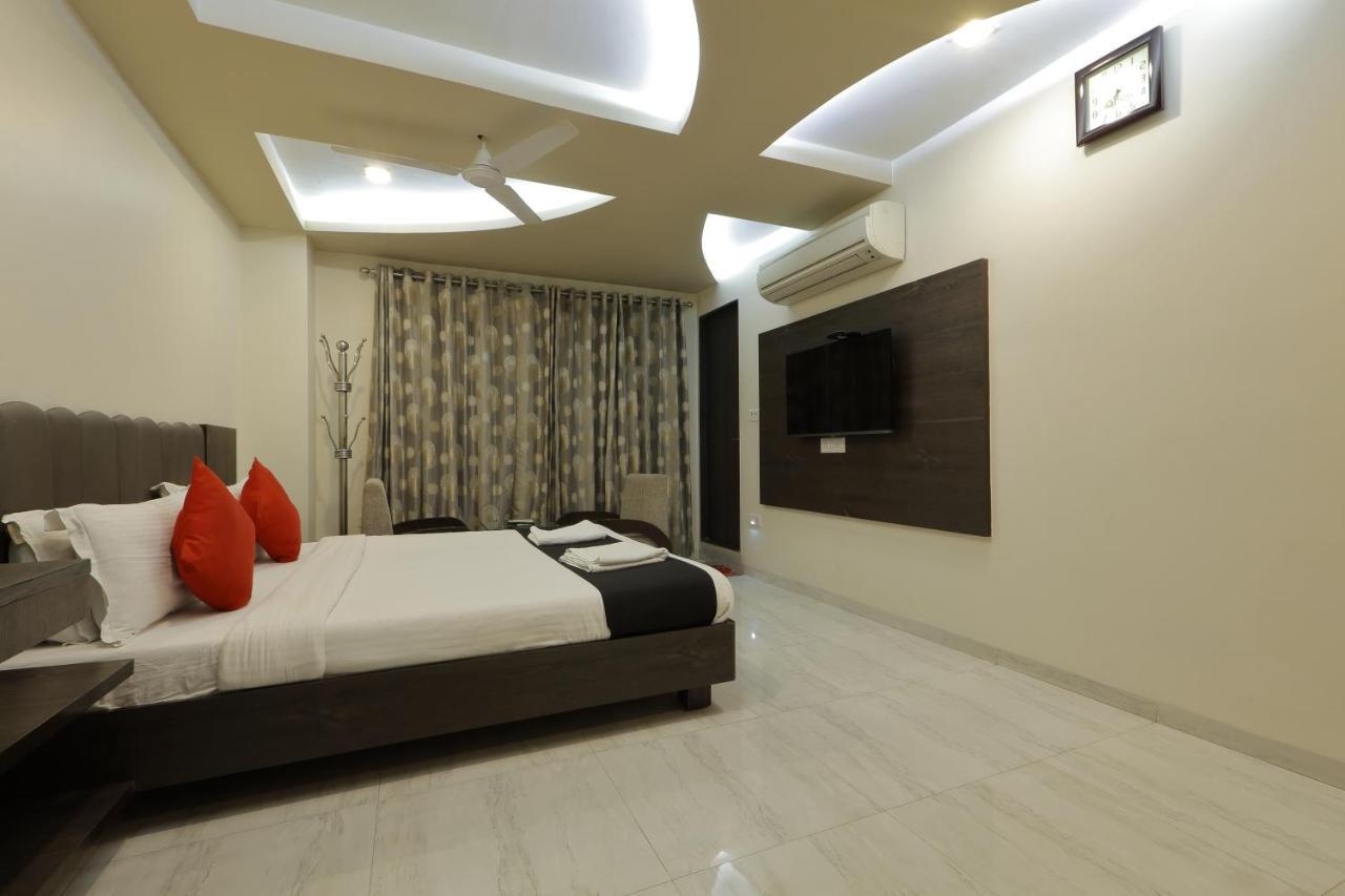Hotel Unity Amhedabad Dış mekan fotoğraf