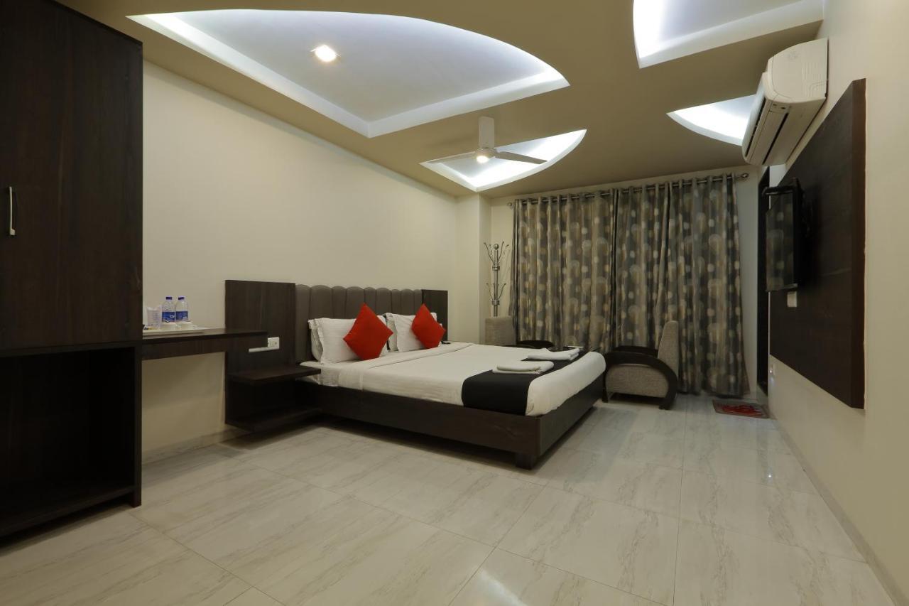 Hotel Unity Amhedabad Dış mekan fotoğraf