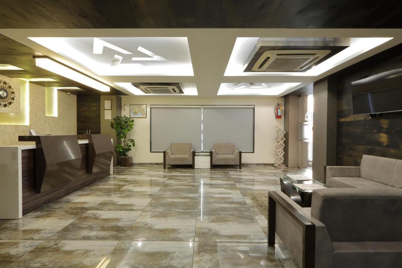 Hotel Unity Amhedabad Dış mekan fotoğraf