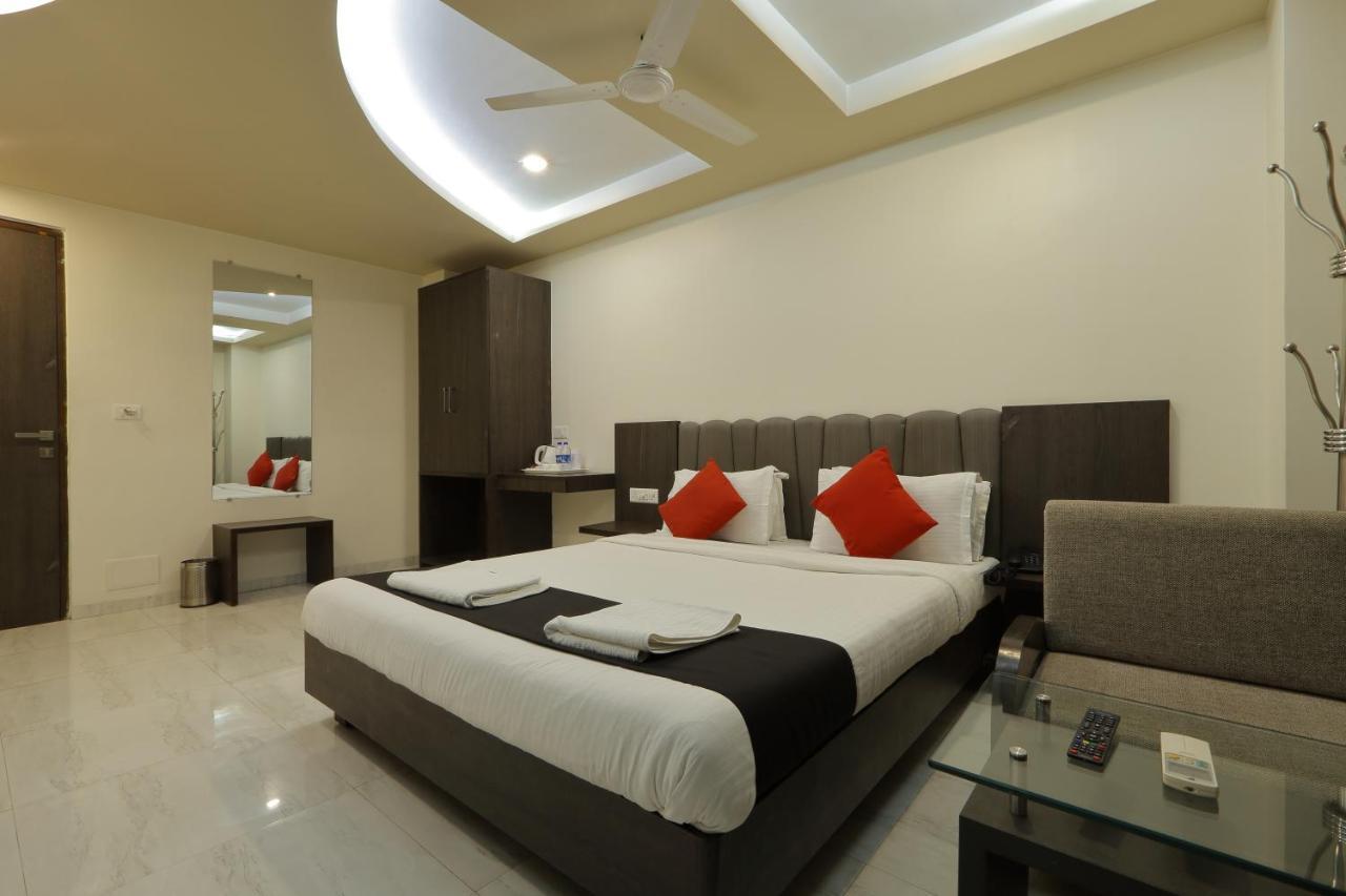 Hotel Unity Amhedabad Dış mekan fotoğraf