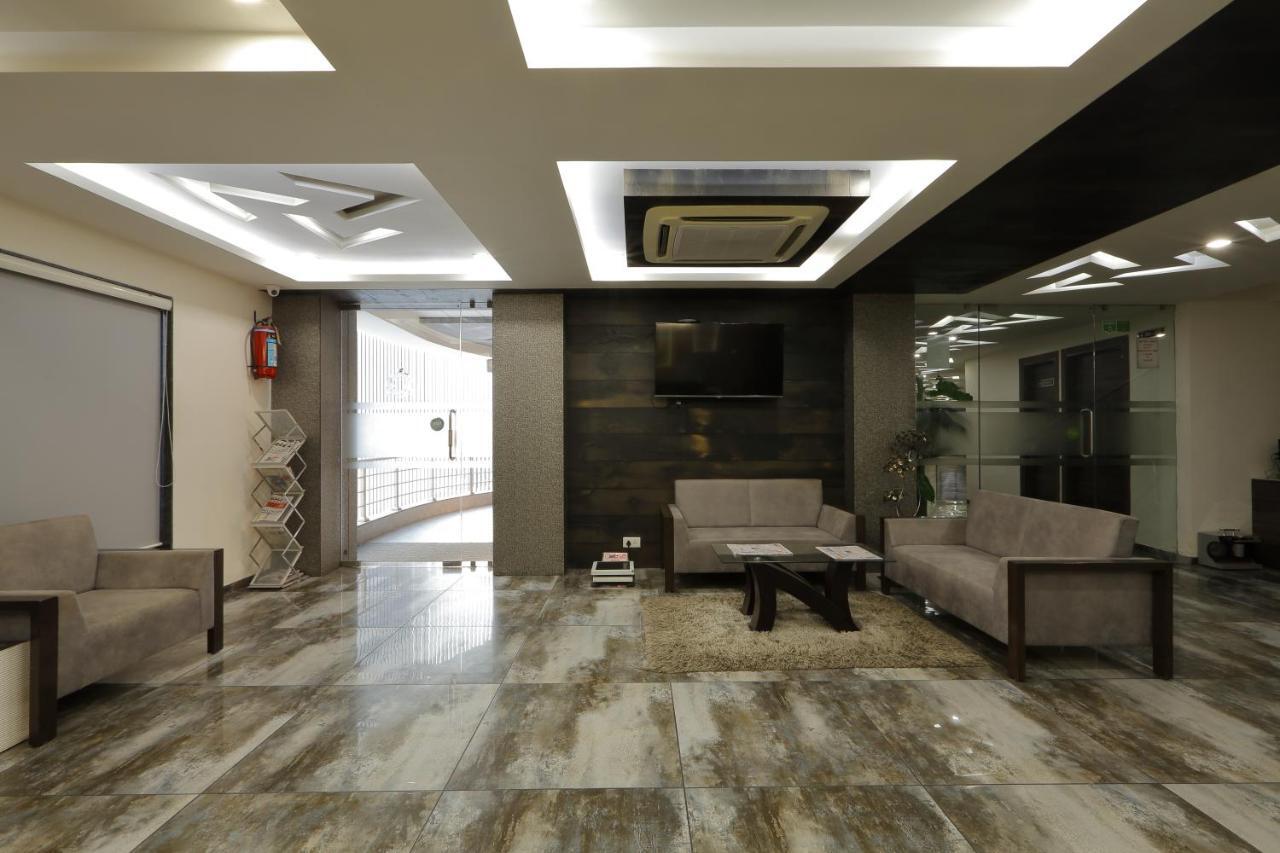Hotel Unity Amhedabad Dış mekan fotoğraf