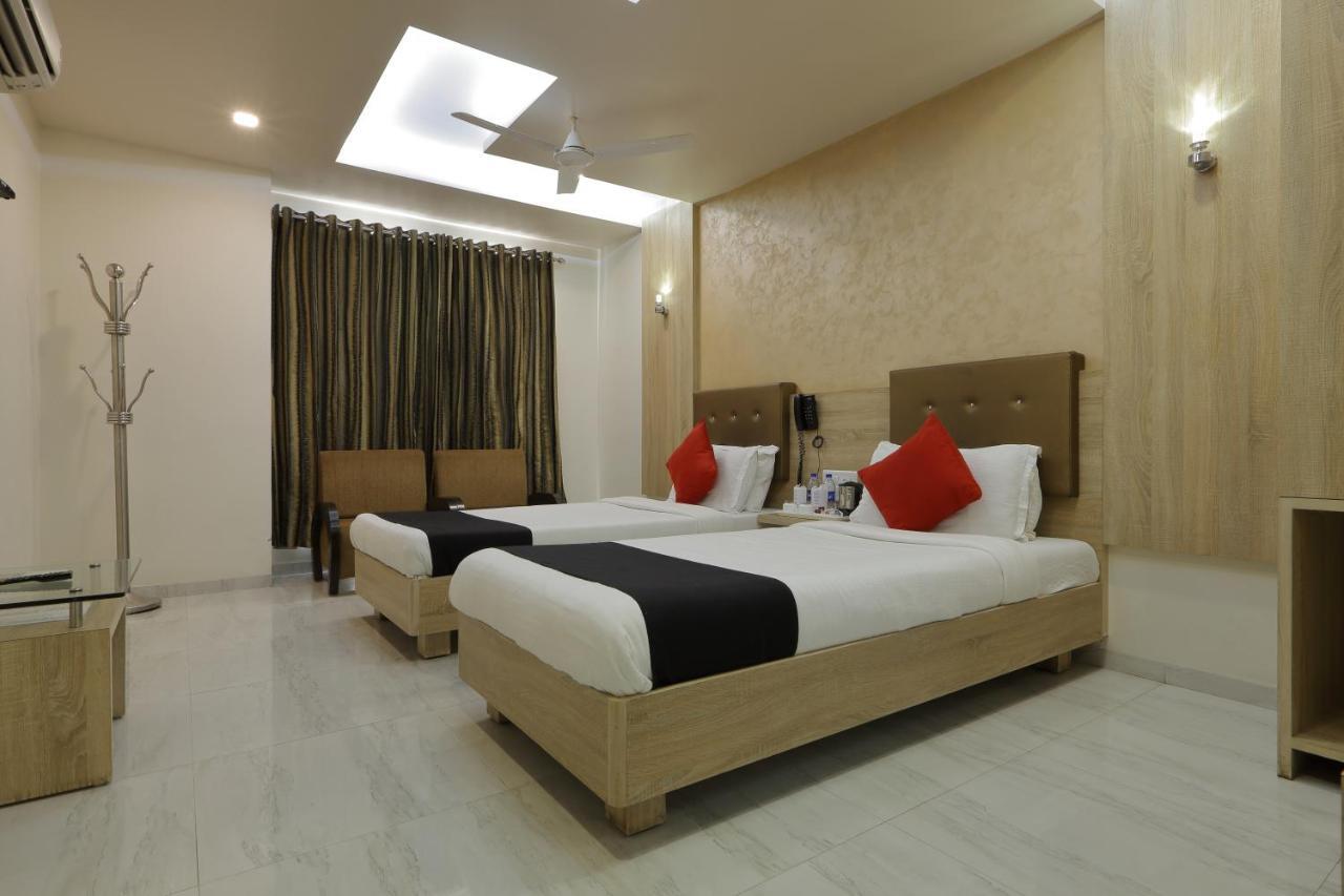Hotel Unity Amhedabad Dış mekan fotoğraf