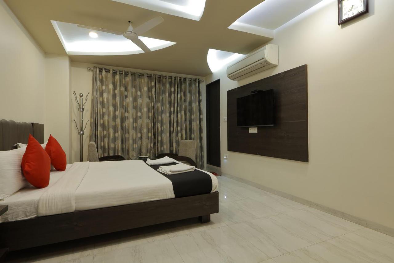 Hotel Unity Amhedabad Dış mekan fotoğraf