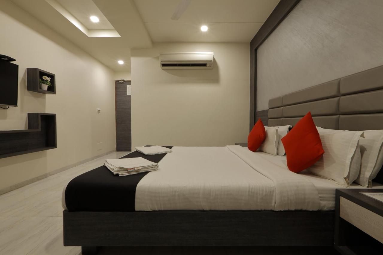 Hotel Unity Amhedabad Dış mekan fotoğraf
