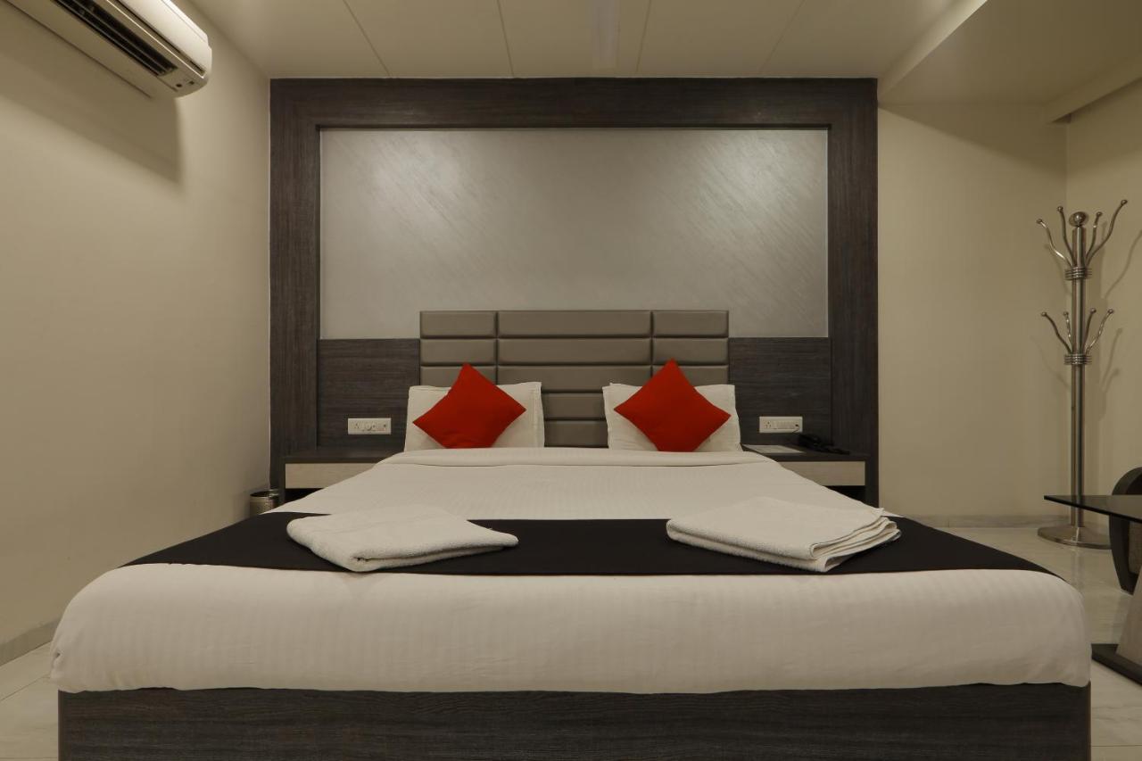 Hotel Unity Amhedabad Dış mekan fotoğraf